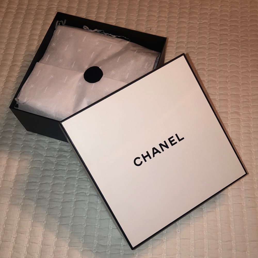 Chanel Box